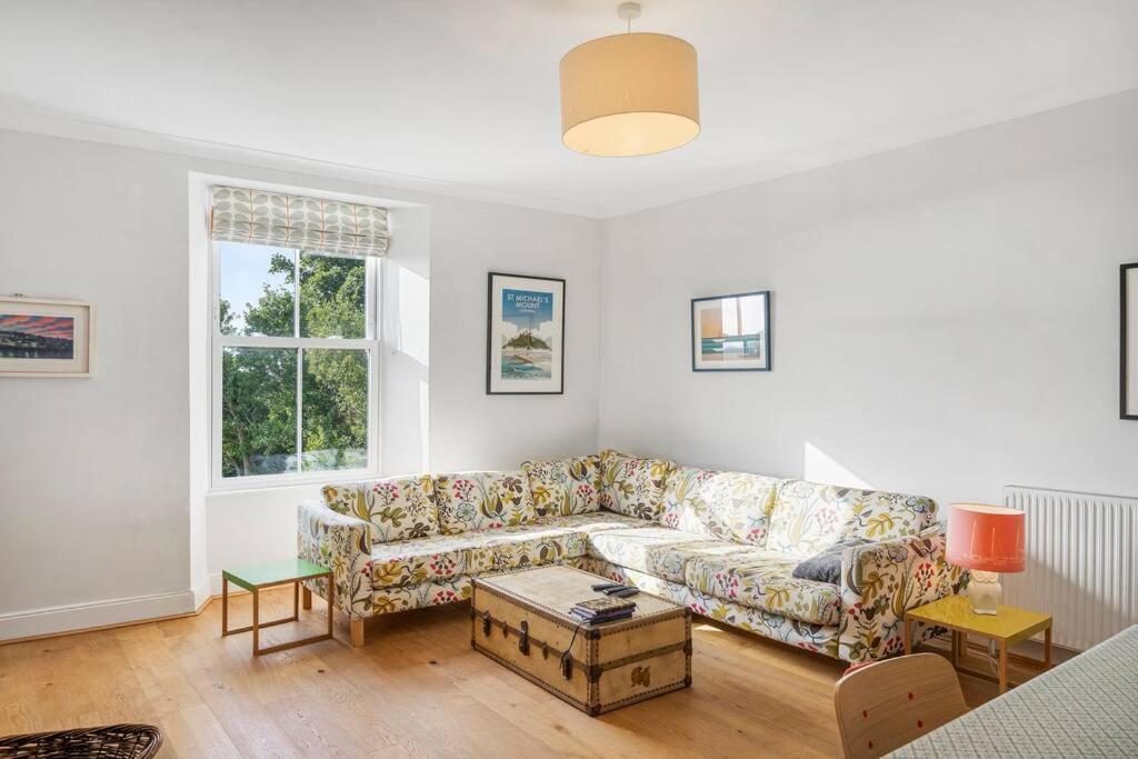 Manacles - Spacious Flat Near Beach With Sea Views & Parking Falmouth Exteriör bild